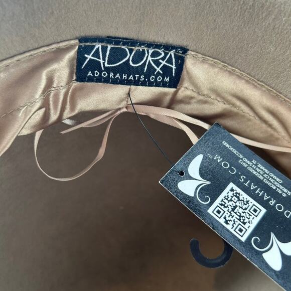 NWT Adora 100% Wool Cloche Hat Camel Tan Braided Band Bow One Size AD317B main image 8